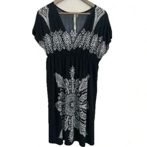 CristinaLove‎ Floral Paisley Boho Dress V-Neck Black White Medium Knee Stretch